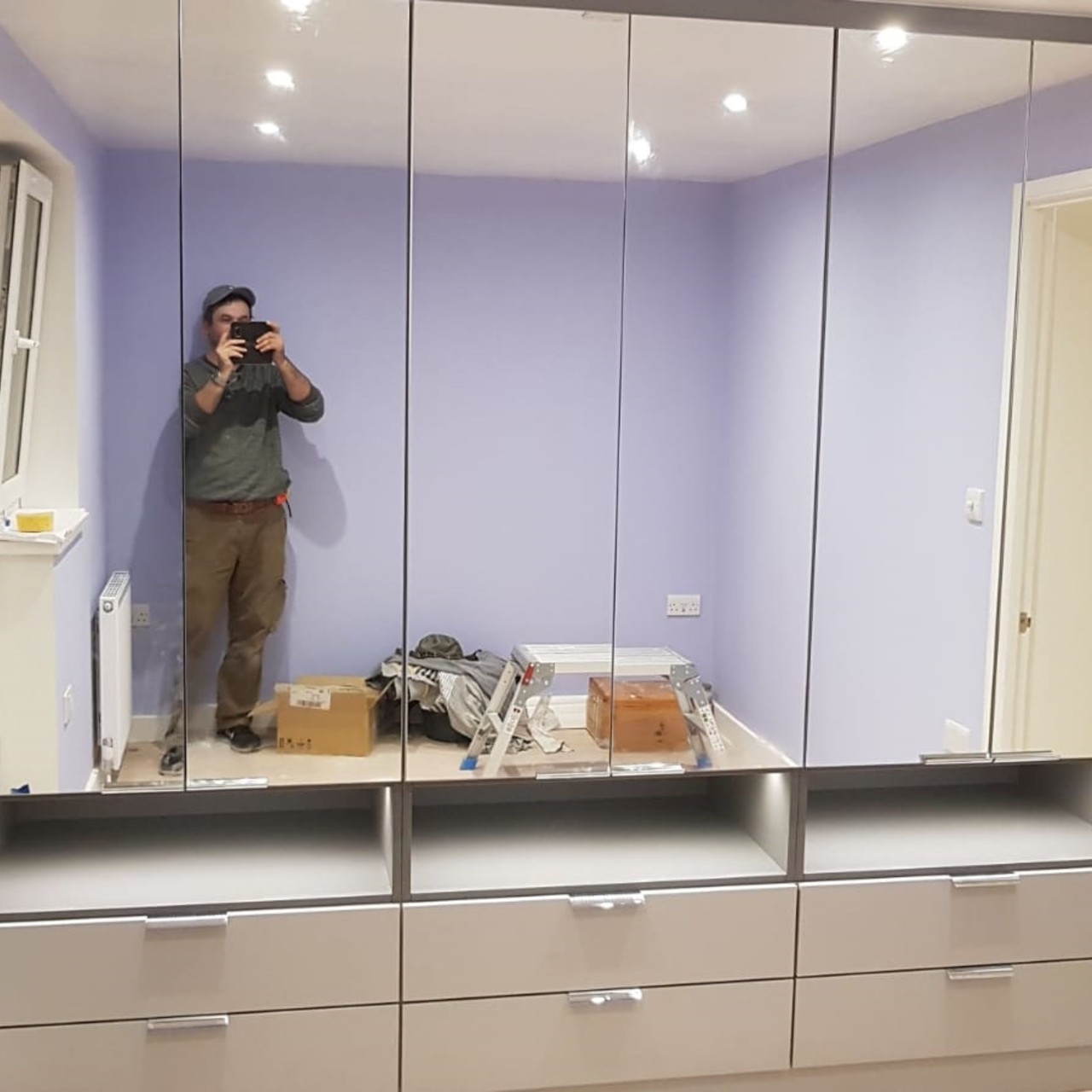 Mirrored Wardrobes with Drawers