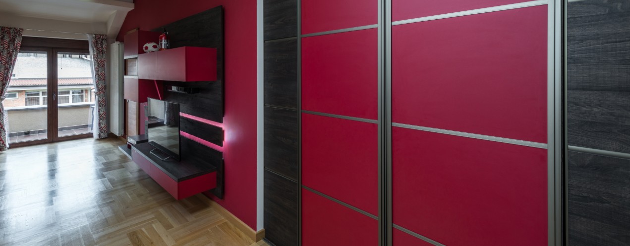 Contrasting Colours Sliding Wardrobes