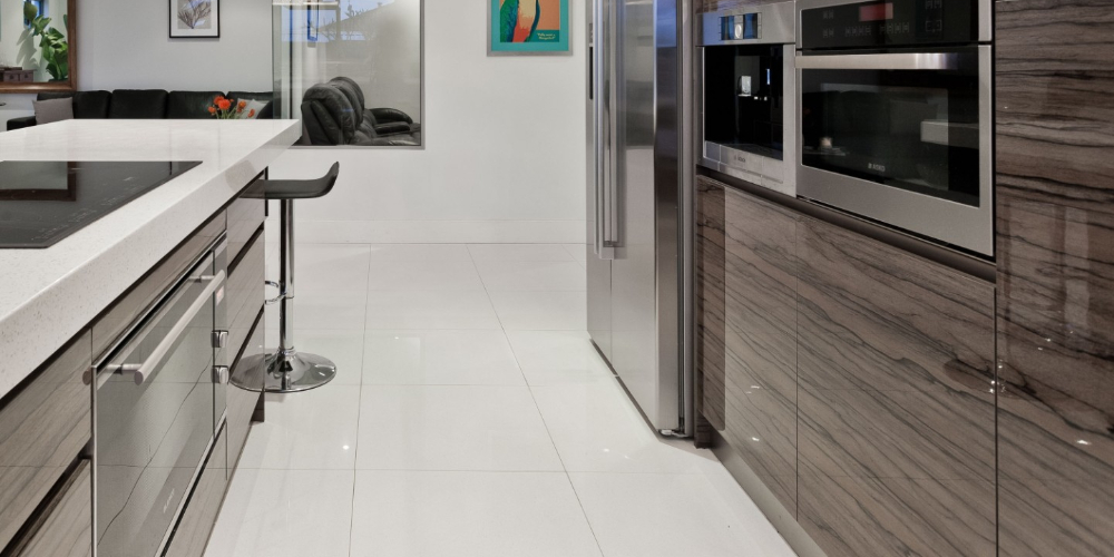 Contemporary Fitted Kitchen