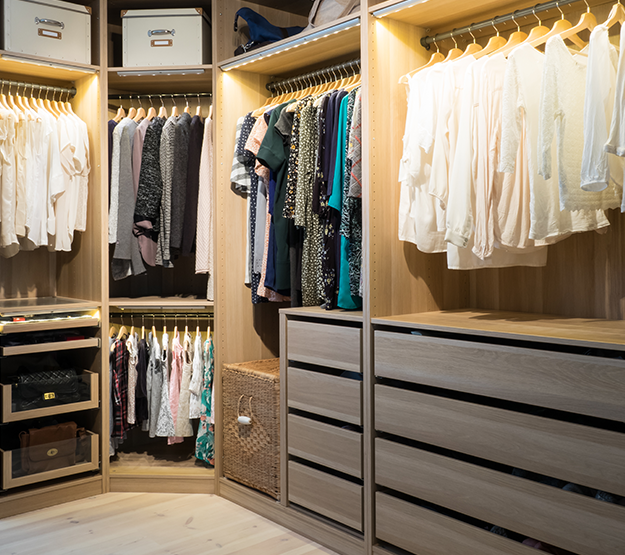 Walk-in-wardrobes-furnitures