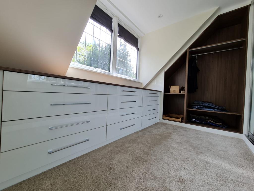 Bespoke Open Unit And Drawers Using Finest High Gloss Materials